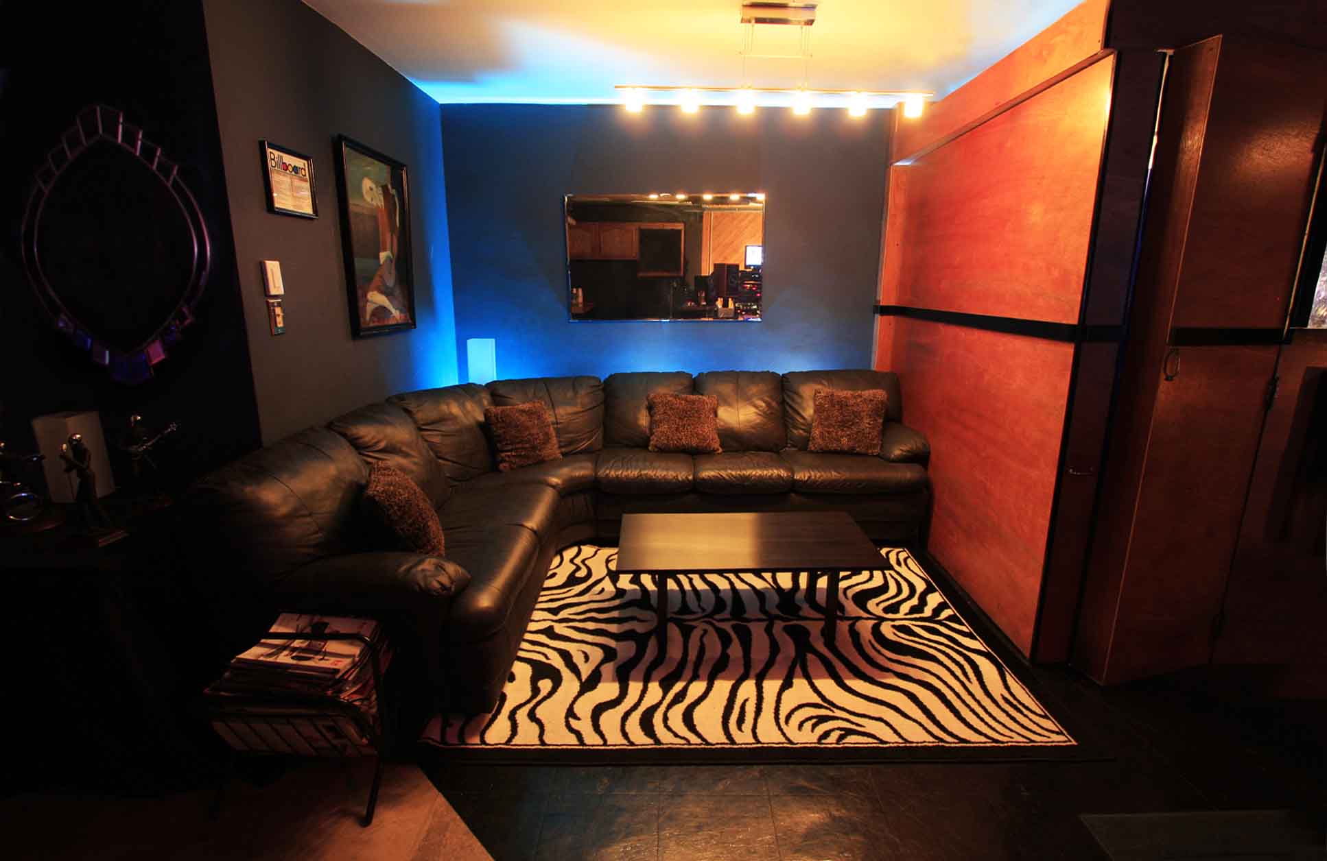 Studio Ray Lounge